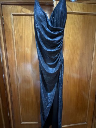 Vestido negro brillante fiesta elegante