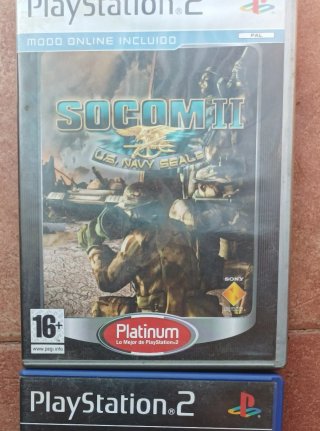 Play 2 con mandos, tarjeta de memoria,cablesLote 1