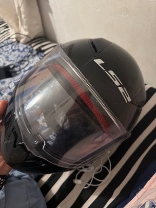 Casco de moto LS2 negro
