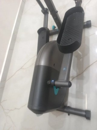 Elíptica Gimnasio Negra