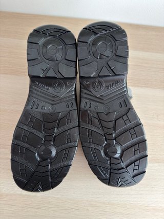 Zapatos de seguridad de piel y puntera reforzada