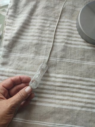 Lámpara de mesa flexible gris