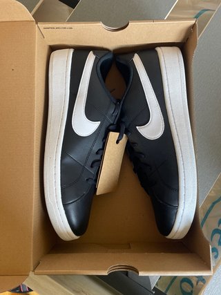 Zapatillas Nike Negras y Blancas