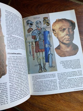 Cuadernos historia 16