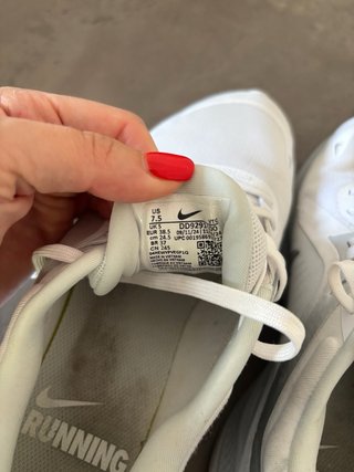 Zapatillas Nike Quest 4 Gris/Blanco