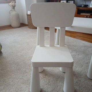 Mesa y Silla Infantil IKEA Blanca