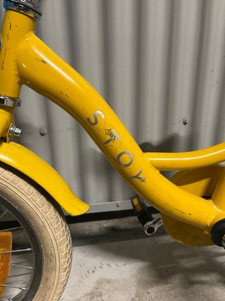 Bicicleta infantil retro amarilla  Marca STOY