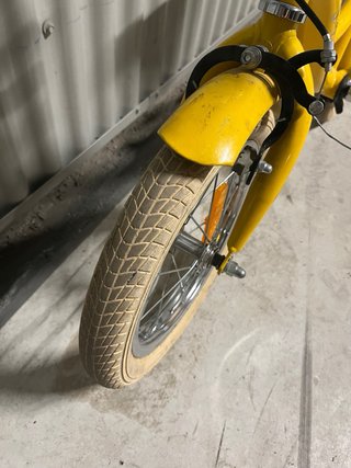 Bicicleta infantil retro amarilla  Marca STOY