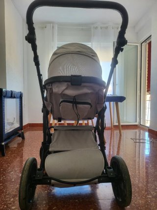 Cochecito bebé poco usado