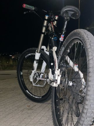 Bici DH KTM Tribute