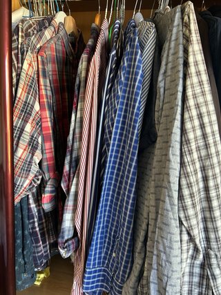 Camisa a elegir (Zara, Massimo Dutti, Hugo boss..)