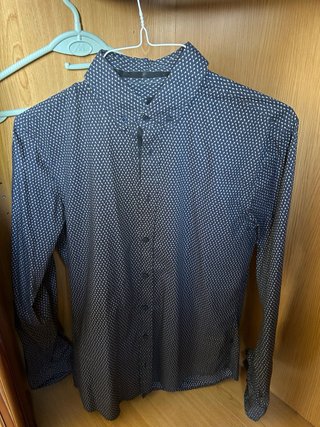 Camisa a elegir (Zara, Massimo Dutti, Hugo boss..)