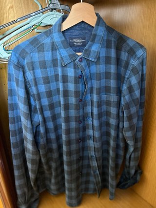 Camisa a elegir (Zara, Massimo Dutti, Hugo boss..)
