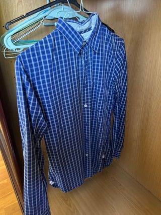Camisa a elegir (Zara, Massimo Dutti, Hugo boss..)