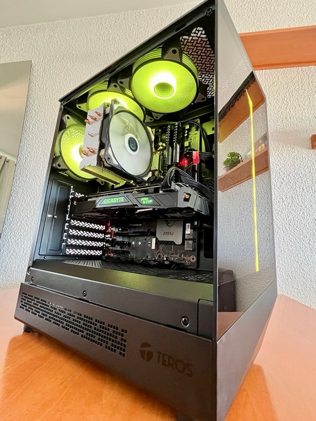 PC GAMING - GTX 1070 - 16 Ram - 512 GB