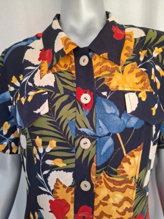 Vestido estampado floral manga corta