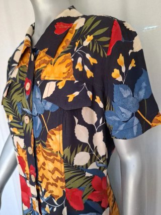 Vestido estampado floral manga corta