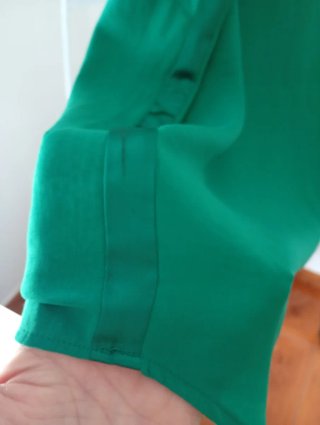 Conjunto Blusa Verde y Falda Rayas