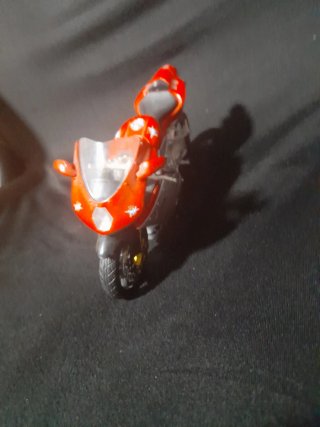 Moto a escala MV Agusta