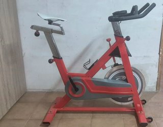 Bicicleta de Spinning Roja