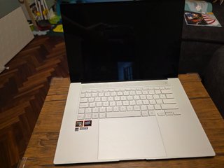 Asus Zenbook S16 AI Ryzen 9 32GB 1TB Radeon 890M