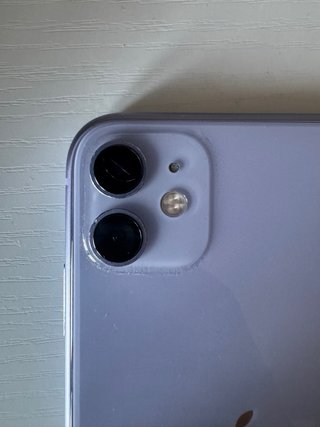 iPhone 11 64GB Viola con batteria al 70%