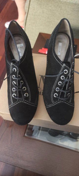 Botines Geox Negros con Cordones