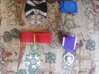 Lote de 4 medallas militares,replicas