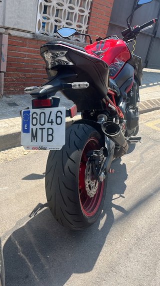 Kawasaki Z900 2024 • 15.000km