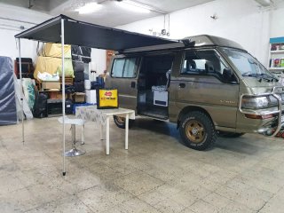 Mitsubishi L 300 1998