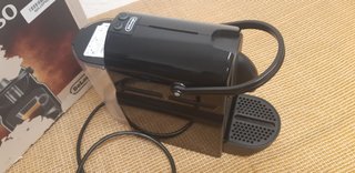 Cafetera Nespresso Delonghi Negra