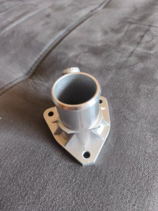 Tapa termostato aluminio 1.9 TD PSA