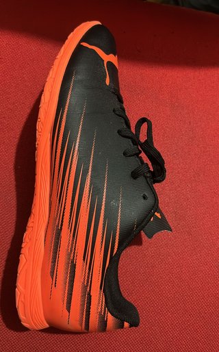 Zapatillas Puma Fútbol Negro Naranja