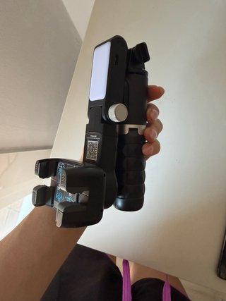 Trípode móvil con luz y control remoto