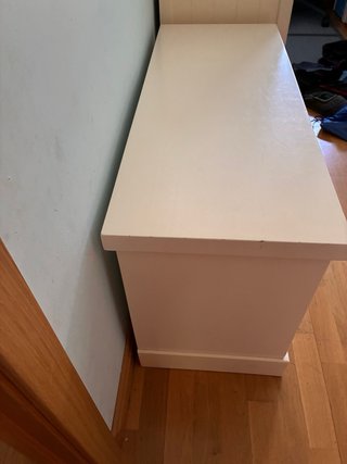 Juguetero blanco de madera