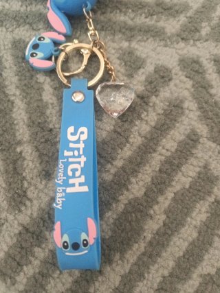 Llavero Stitch con corazón y figura