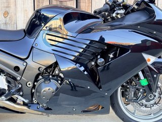Kawasaki ZZR1400 Negra