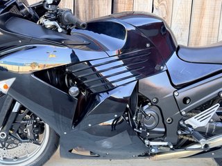 Kawasaki ZZR1400 Negra
