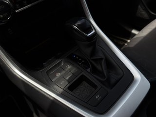 Toyota Rav4 2.5l 220H Style