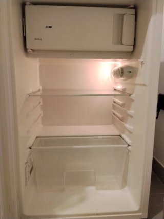 Frigorífico pequeño blanco