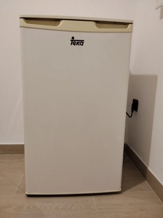 Frigorífico pequeño blanco