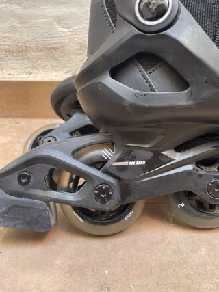 Patines en línea negros
