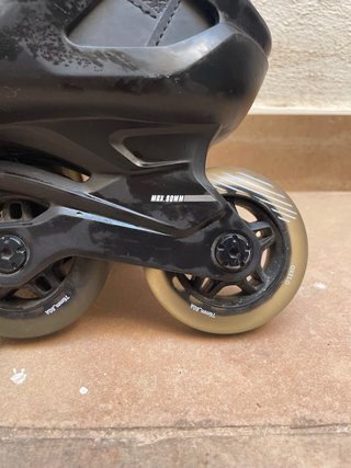 Patines en línea negros