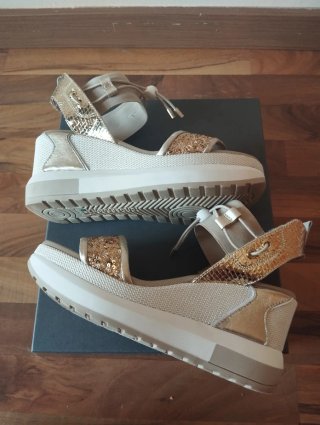 Sandalias Nero Giardini Beige y Doradas Talla 37