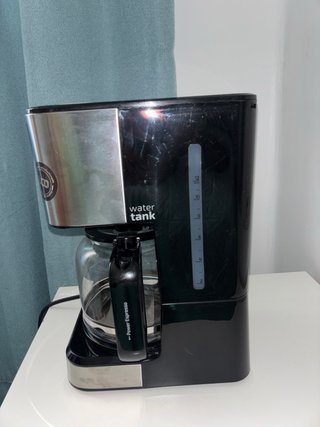 Cafetera nueva con caja
