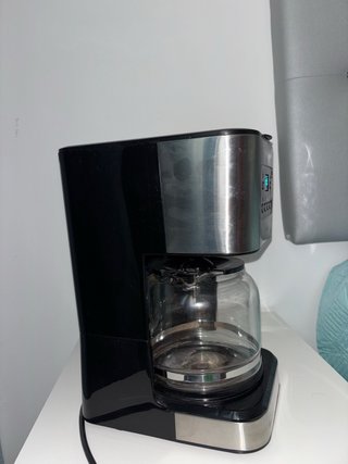 Cafetera nueva con caja