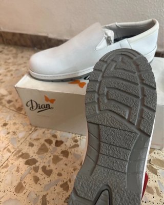Zapatos de trabajo Dian blancos