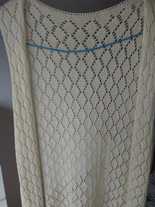 Chaleco largo crochet calado beige