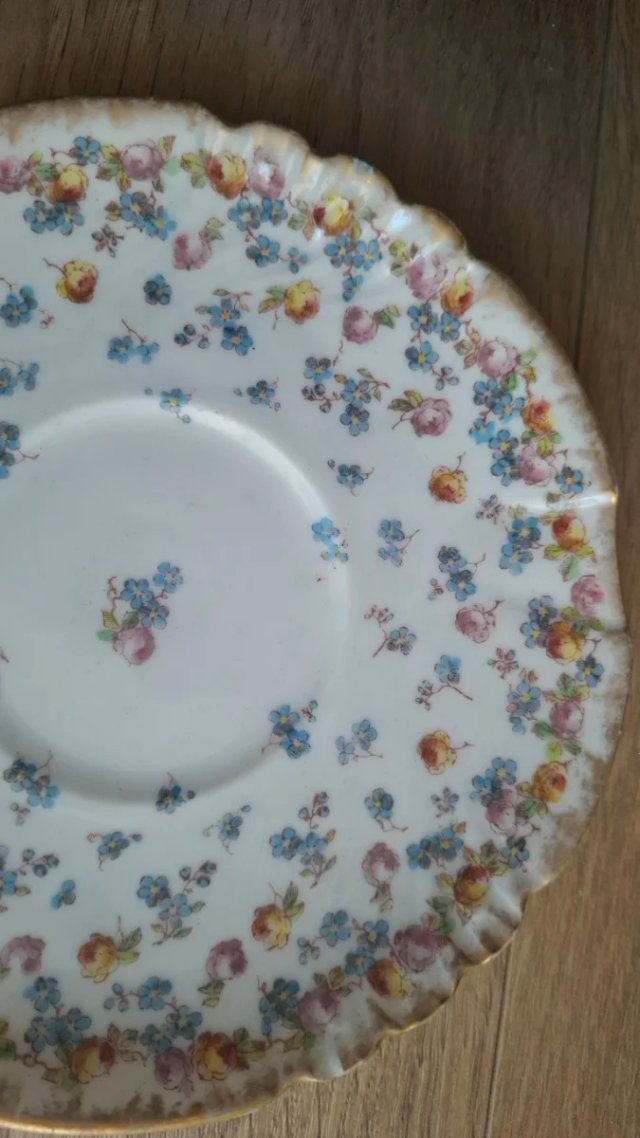 Platito porcelana J.P. Limoges floral