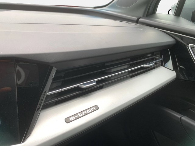 Audi Q4 Sportback 40etron 204cv 82k